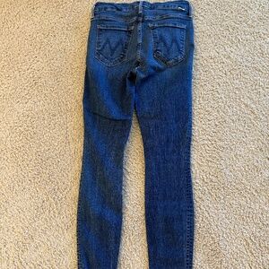 MOTHER The Looker Ankle Fray Jeans in Hot Spring Wash